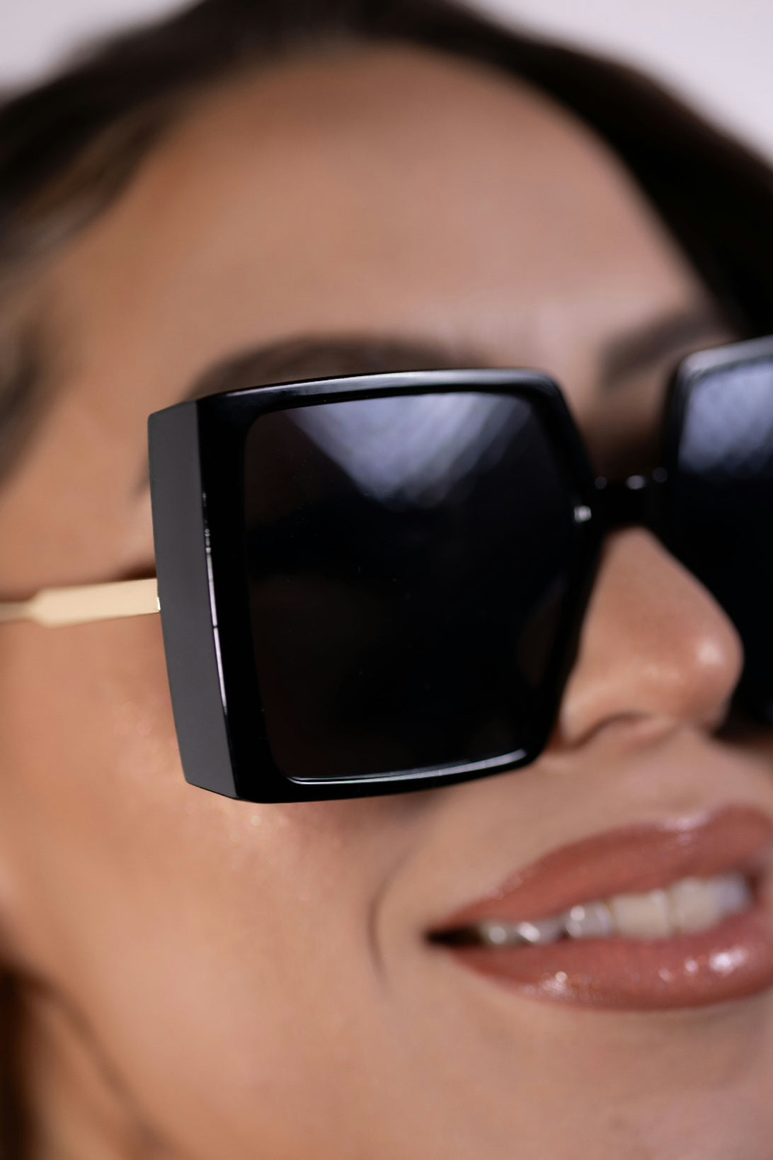 Courage Curve Oversized Square Glasses