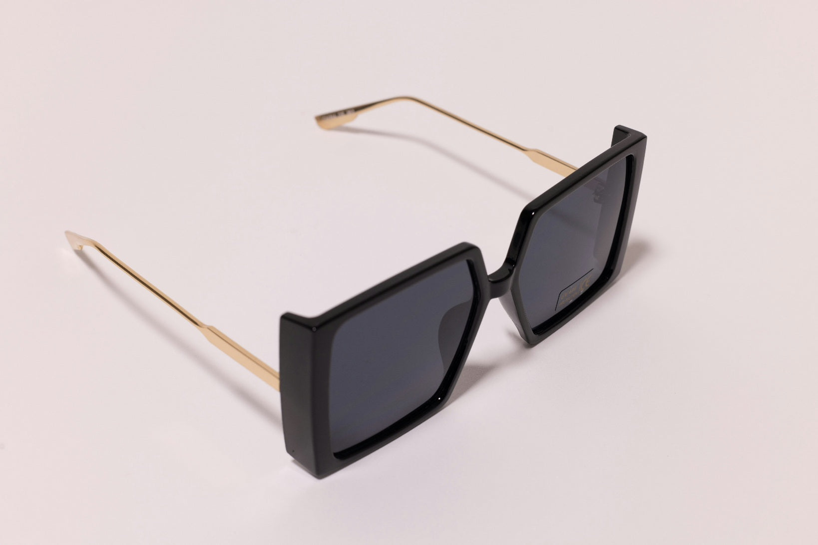 Courage Curve Oversized Square Glasses